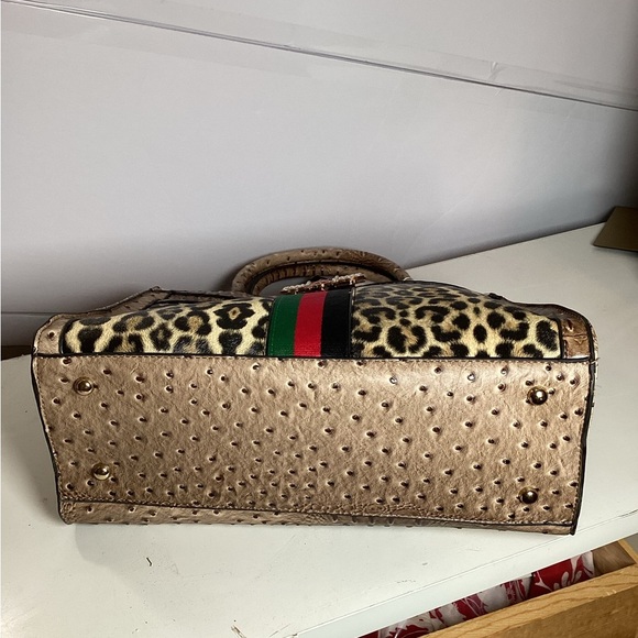 Elegant Leopard Print and Gold Satchel Set - Picture 6 of 8